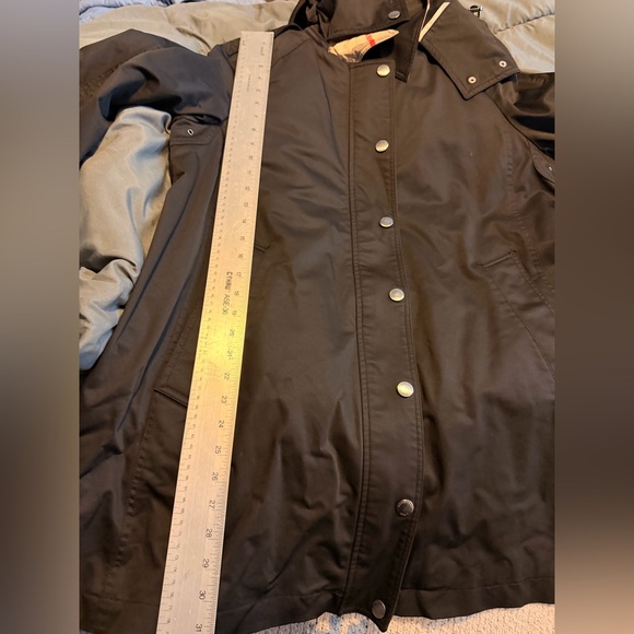 Burberry Bowpark Trench, EUC- US Size 14 OFFERS ACCEPTED - Picture 9 of 9